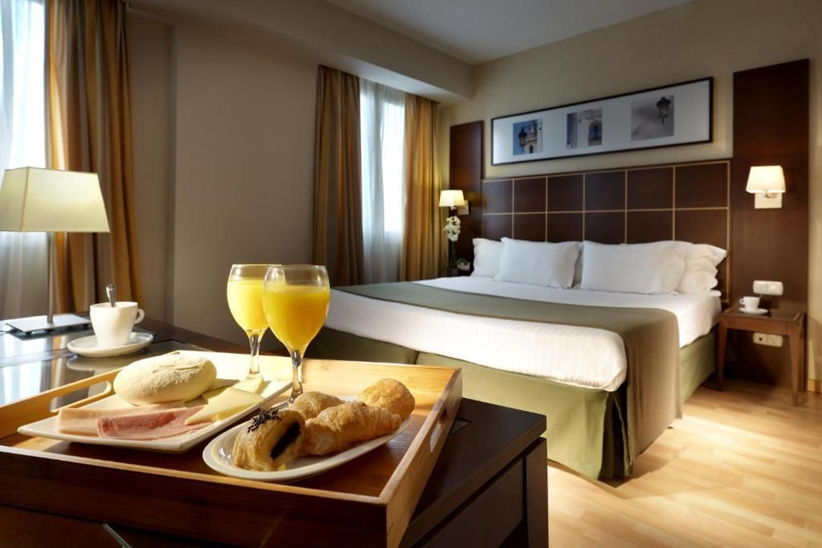 Hoteles de 4 estrellas en Huelva capital