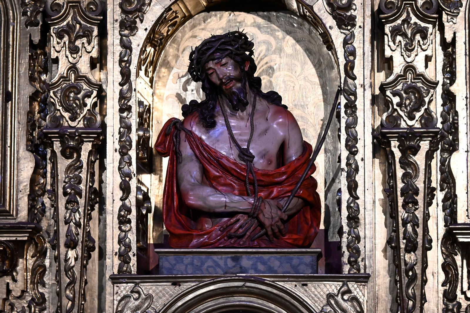 Un paseo en fotografías por la inconfundible iglesia de San Francisco de Córdoba