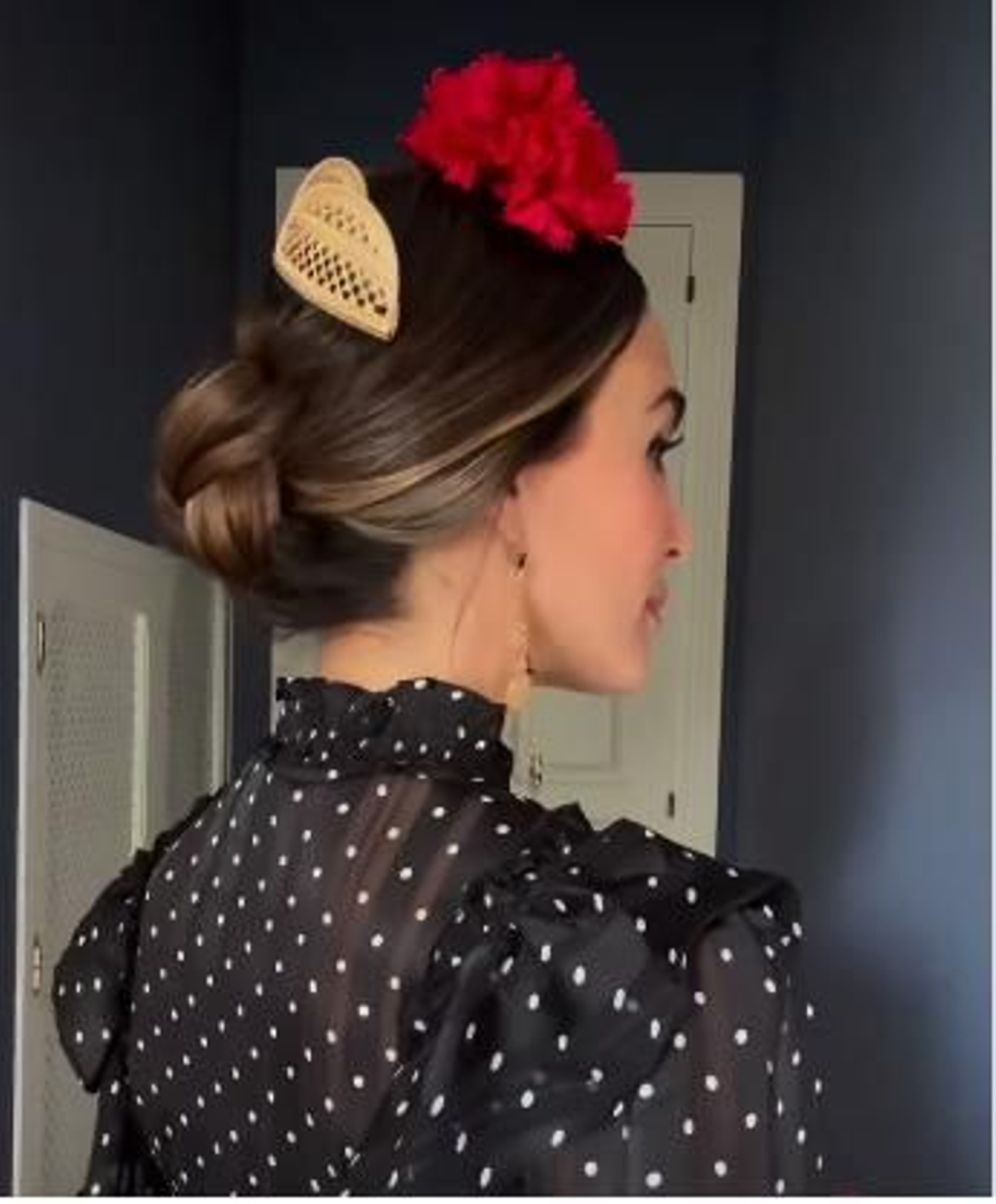 Rocío Osorno con peinado para la Feria de Abril. Rocío Osorno con peinado para la Feria de Abril.