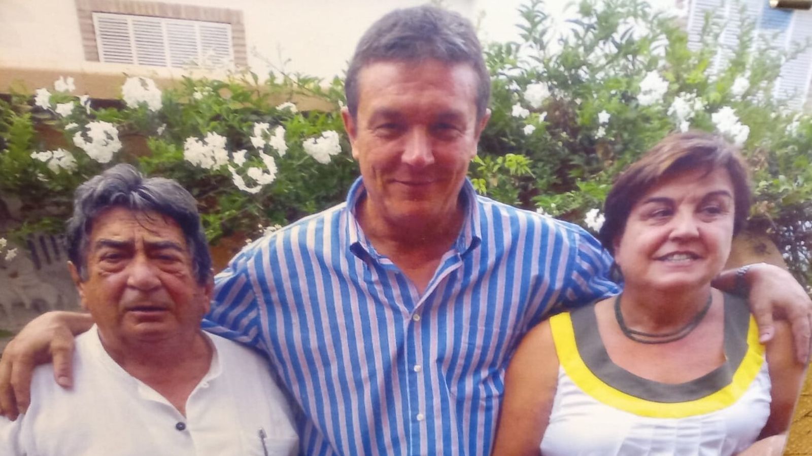 Enrique, el ultimo dueño de El Elefante, con Pepe Ladrón de Guevara y su esposa Concha.