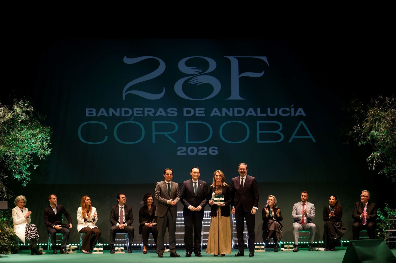 La entrega de las Banderas de Andalucía por el 28F en Córdoba, en imágenes