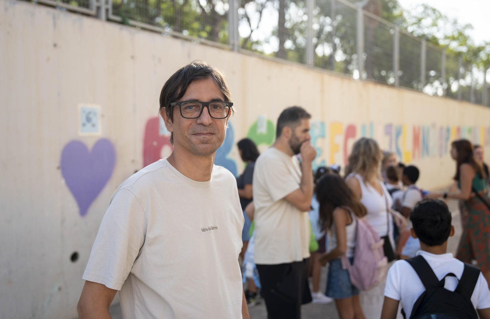 Primer día de colegio en el CEIP San Valentín de Almería, en imágenes