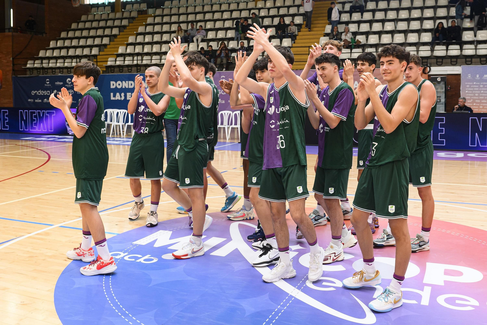 El Unicaja - Valencia de la Minicopa, en fotos