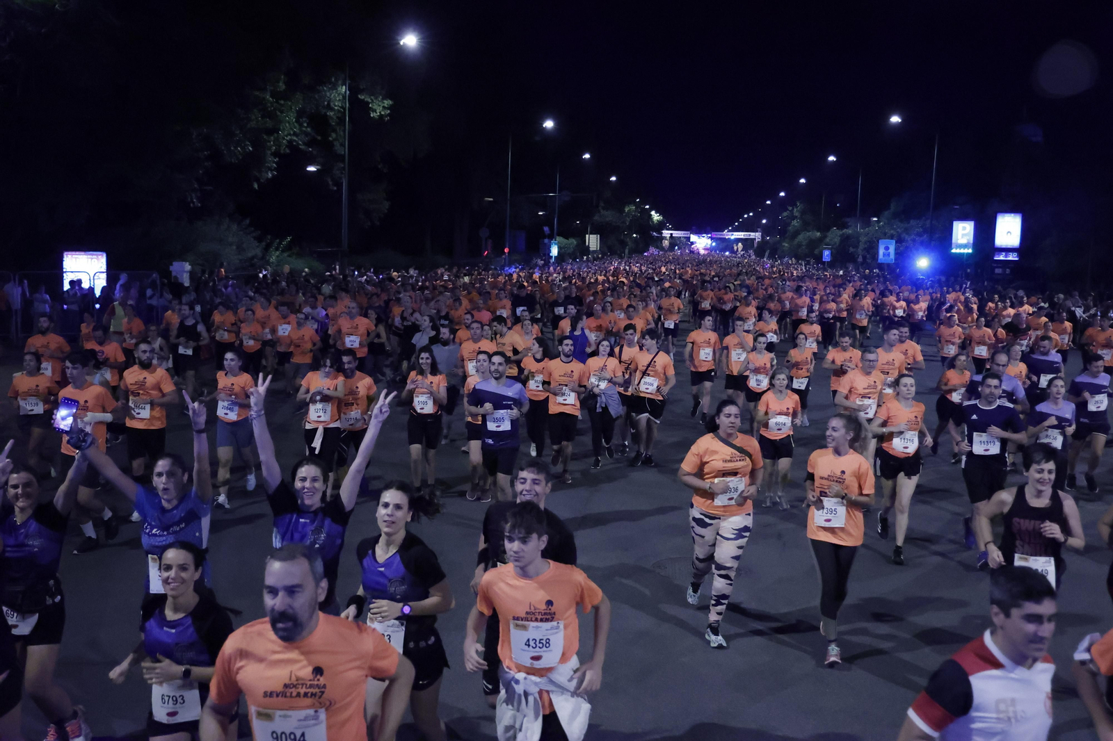 Búscate en la Carrera Nocturna de Sevilla (4)