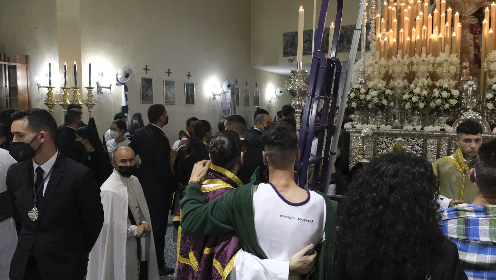 Procesión de Macarena en Almería, en imágenes.