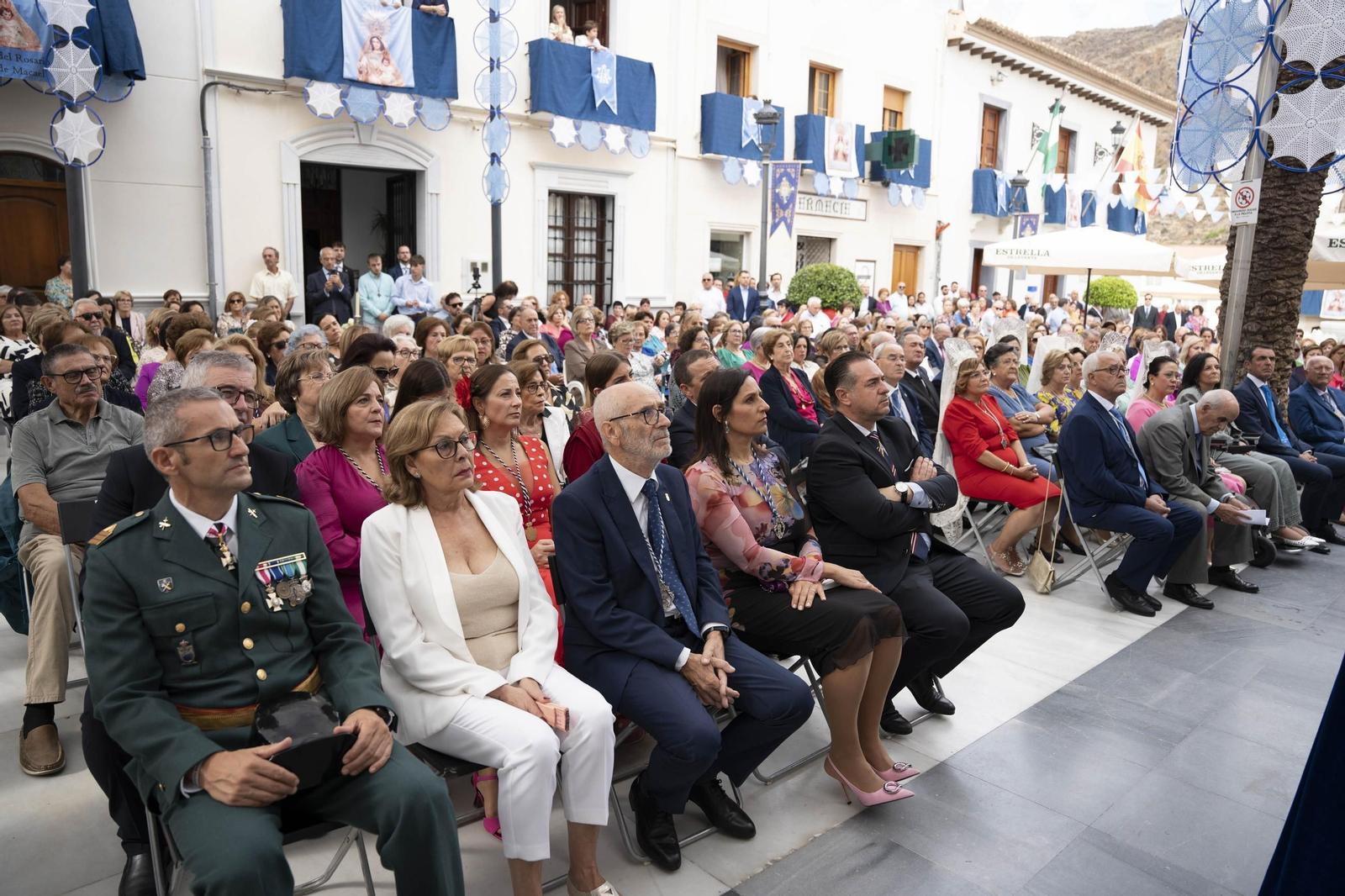 Las imágenes de la misa y procesión en Macael por las fiestas en honor a Nuestra Señora del Rosario