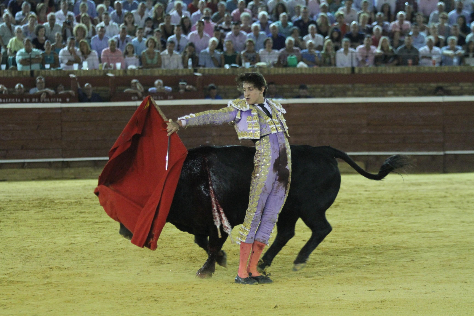 Imágenes de lidia de Roca Rey