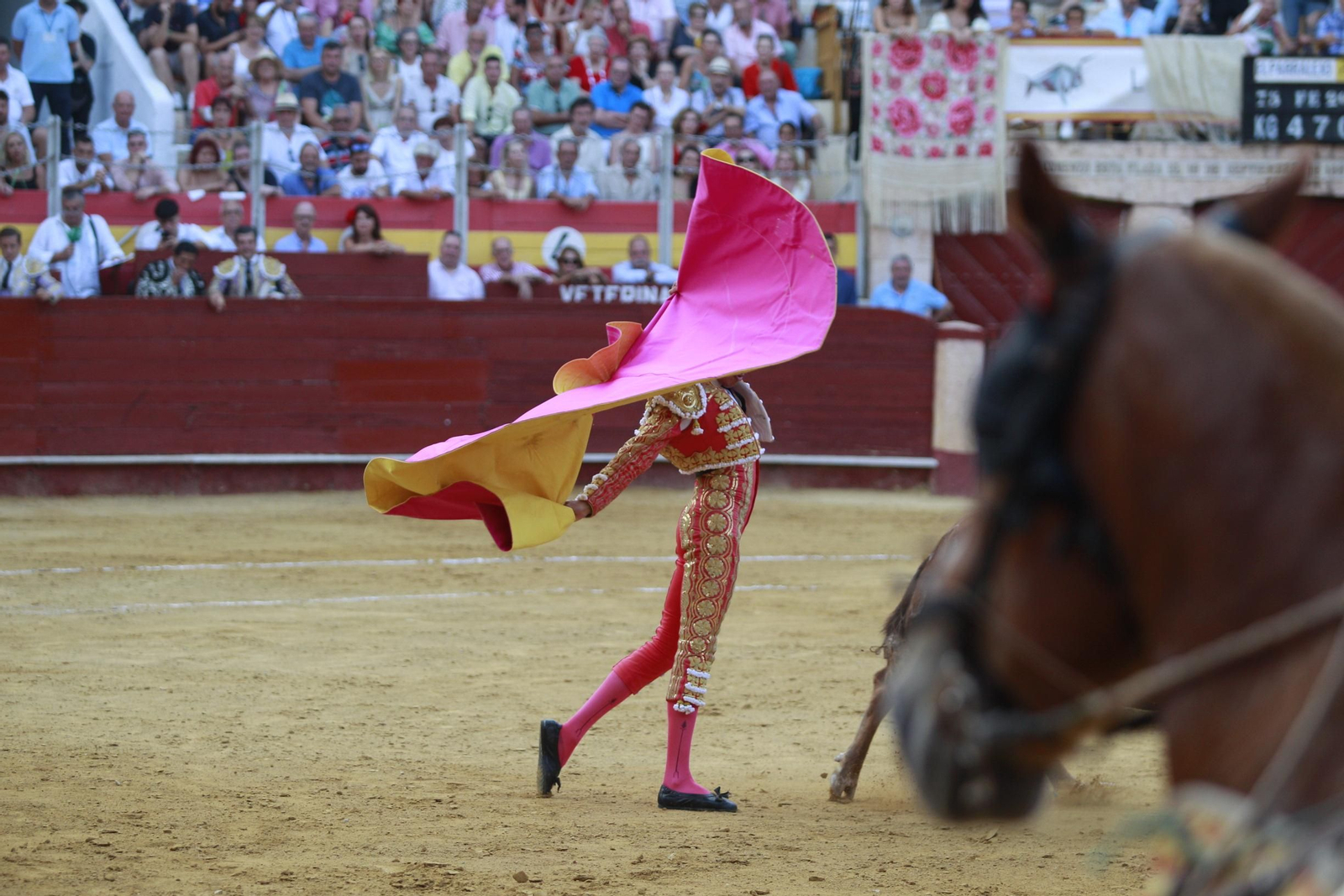 La despedida del torero Enrique Ponce de la Feria de Almería 2024, en imágenes