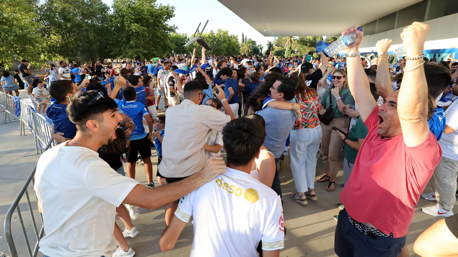 Celebración de los aficionados del Xerez DFC por el ascenso