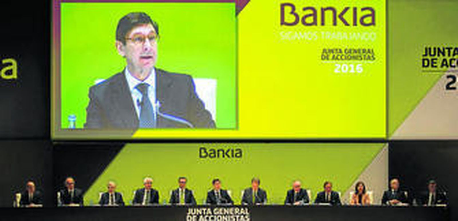 El presidente de Bankia, José Ignacio Goirigolzarri, interviene en la junta de accionistas celebrada ayer en Valencia.