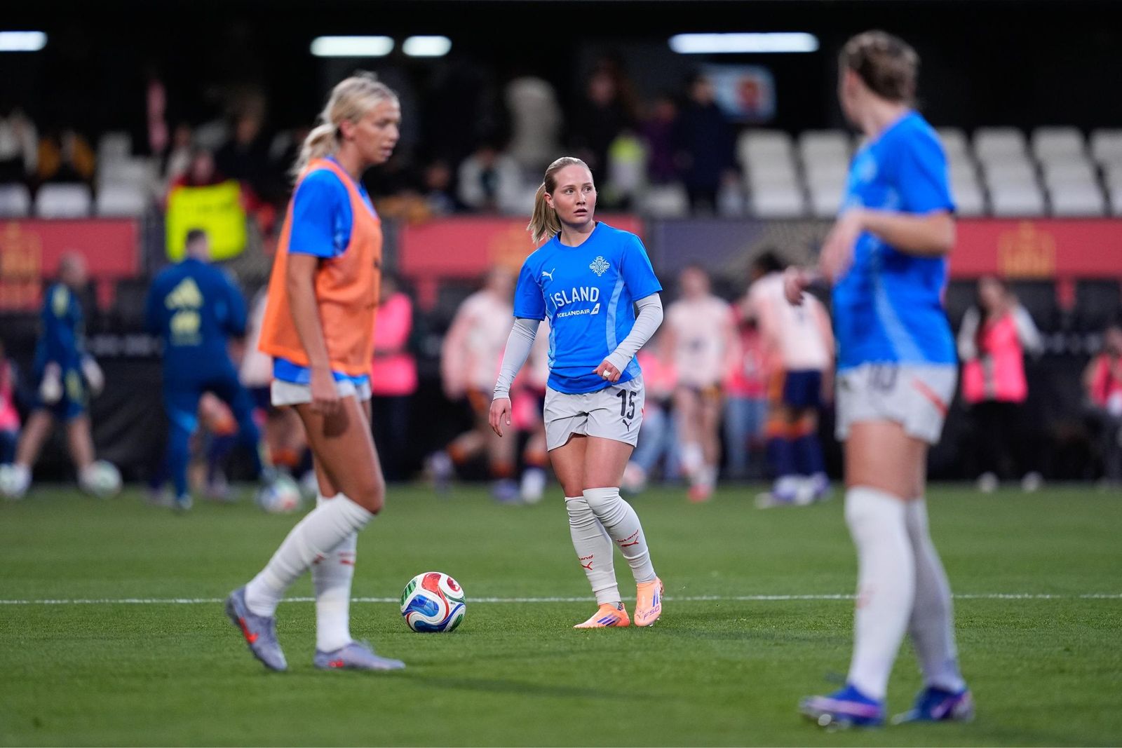 Las fotos del España-Islandia de fútbol femenino