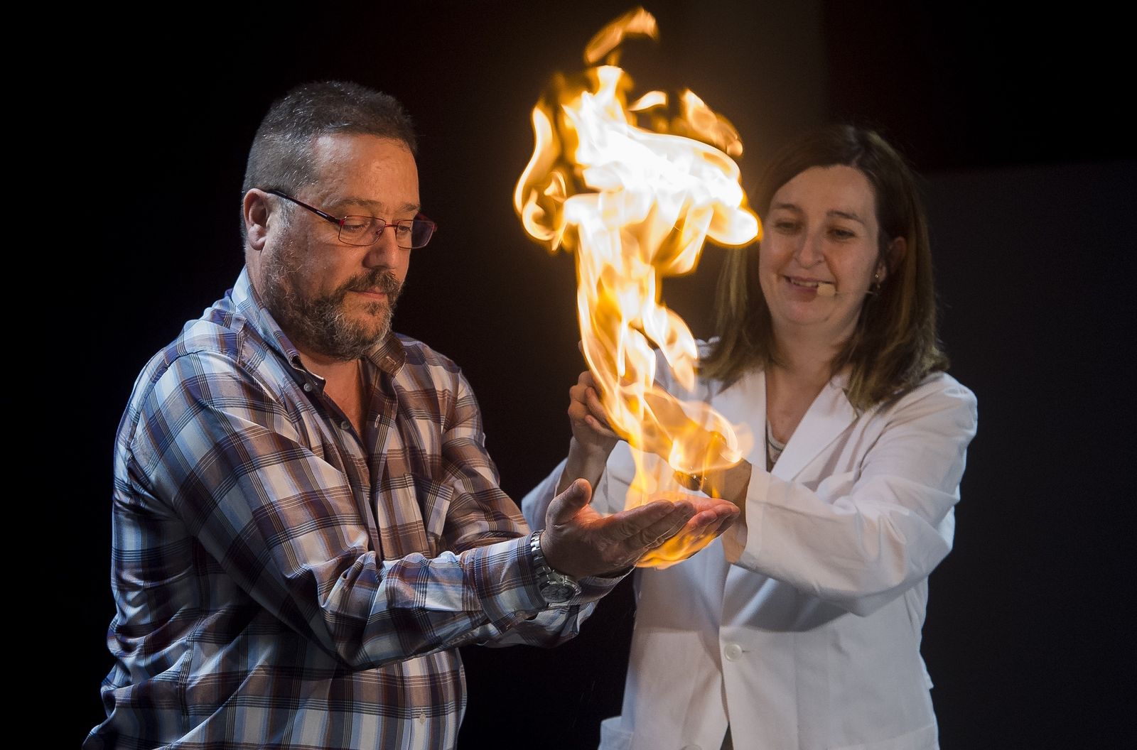 Entre otras actividades de la Noche Europea de los Investigadores, Caixafórum Sevilla acogerá el espectáculo 'Adrenalina'.