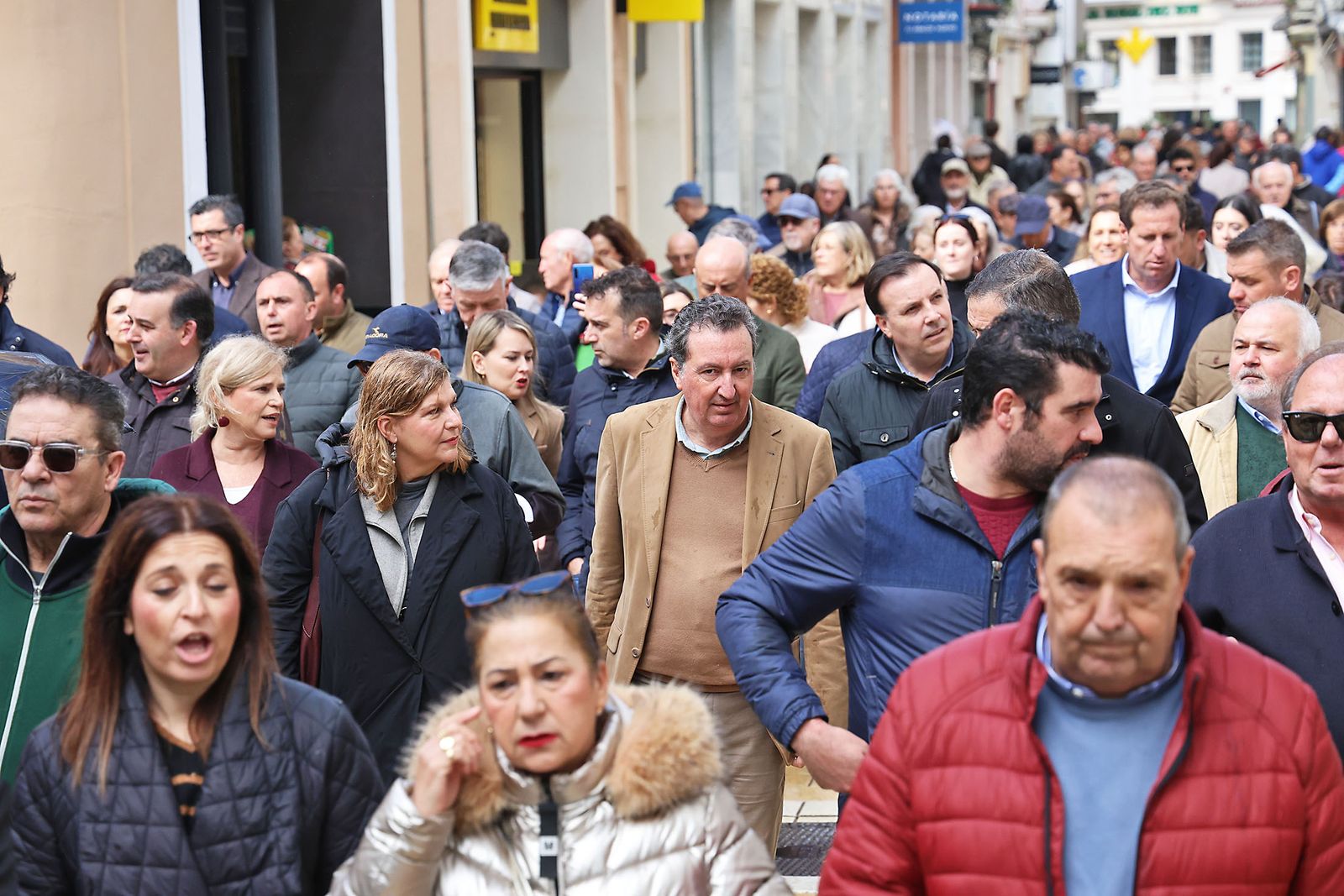 Fotografías de la manifestación en Huelva para exigir la regeneración de las playas