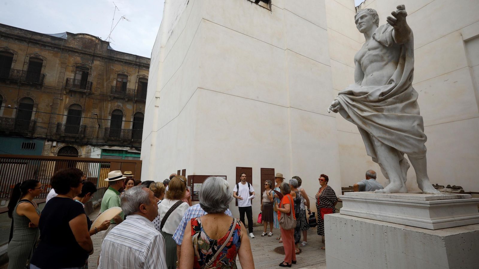 Estatua de Claudio Marcelo, en el Templo Romano.
