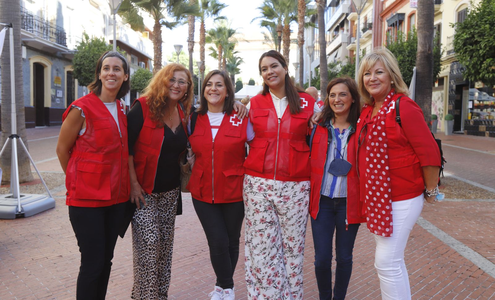 Imágenes del Día de la Banderita de Cruz Roja en Huelva