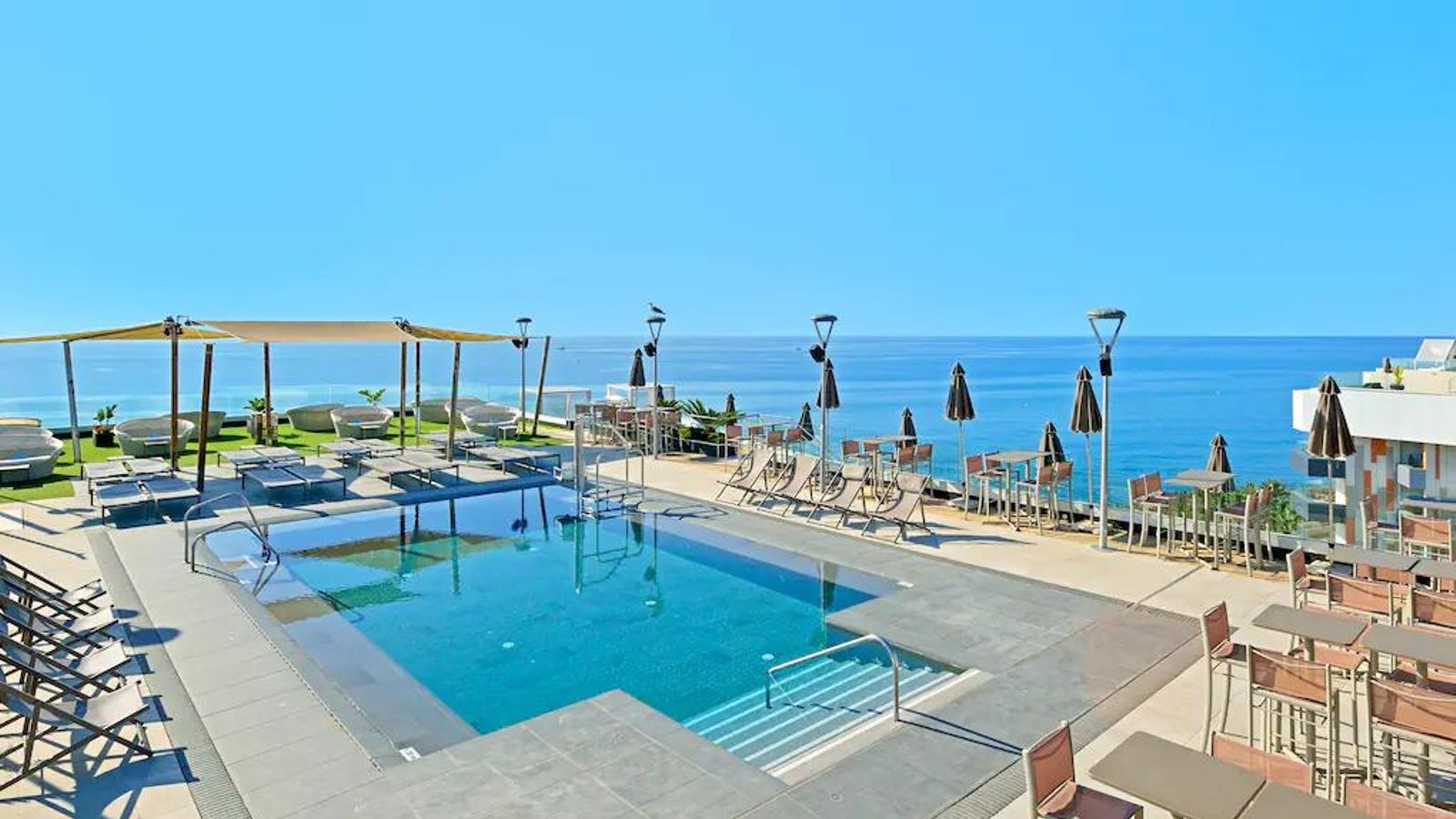 Sky & Sea Rooftop de Meliá. Sky & Sea Rooftop de Meliá.