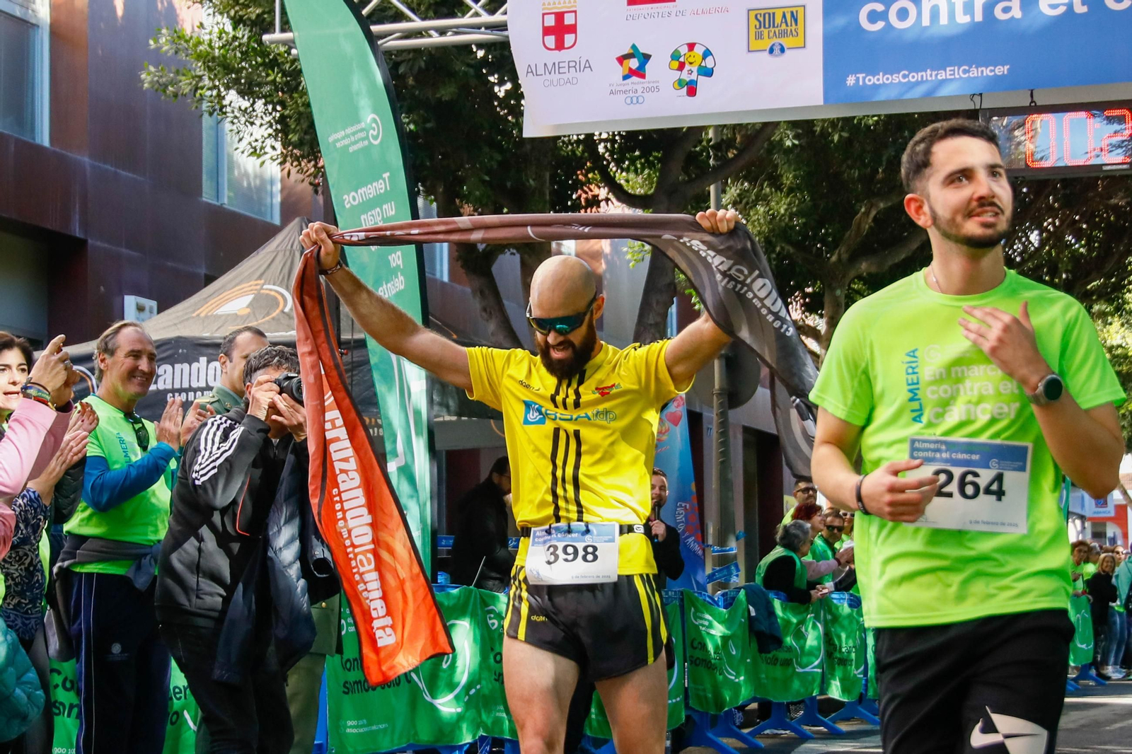 Imágenes de la Carrera contra el Cáncer de Almería