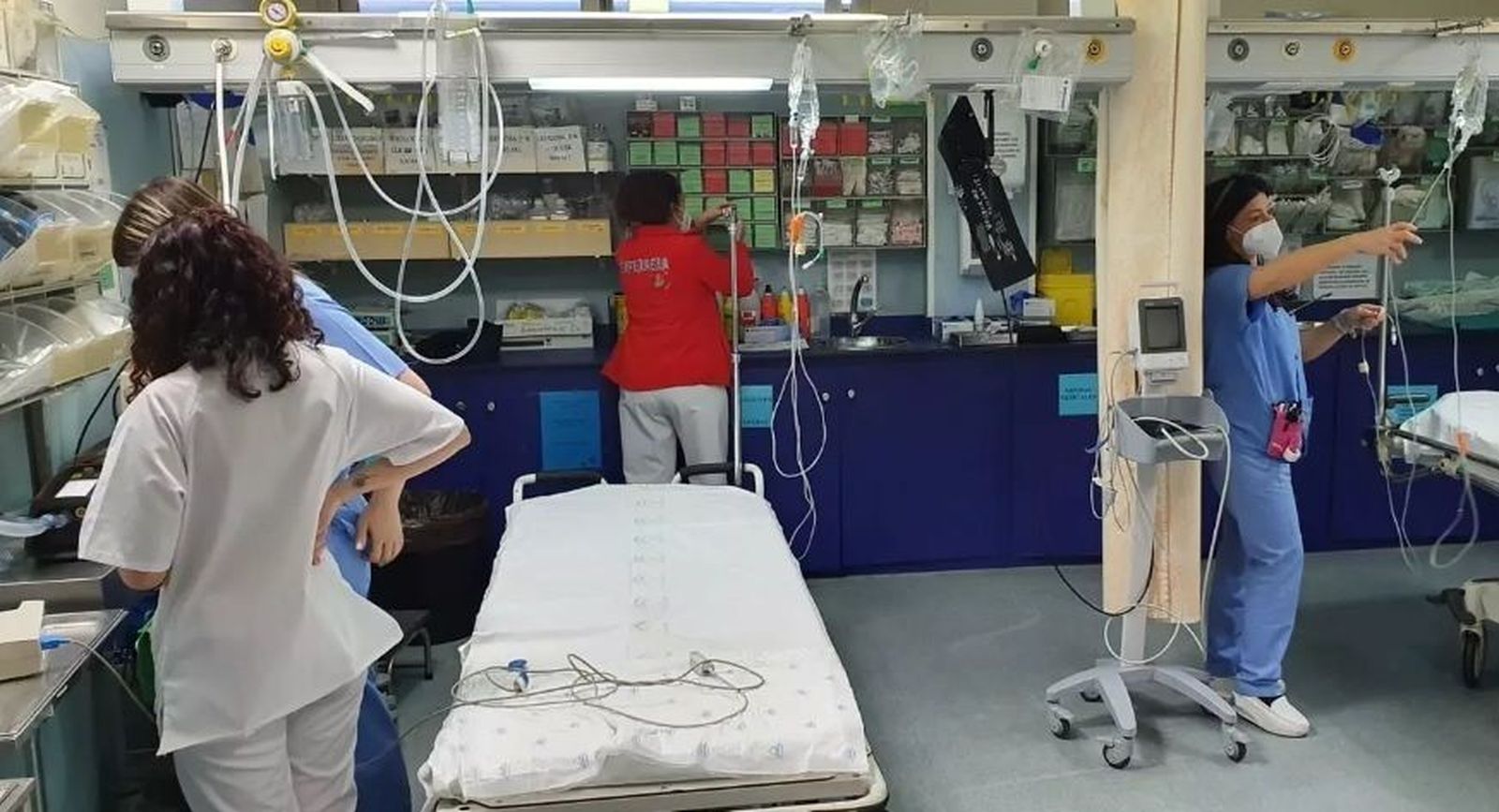 Interior de las Urgencias del Hospital de Linares.