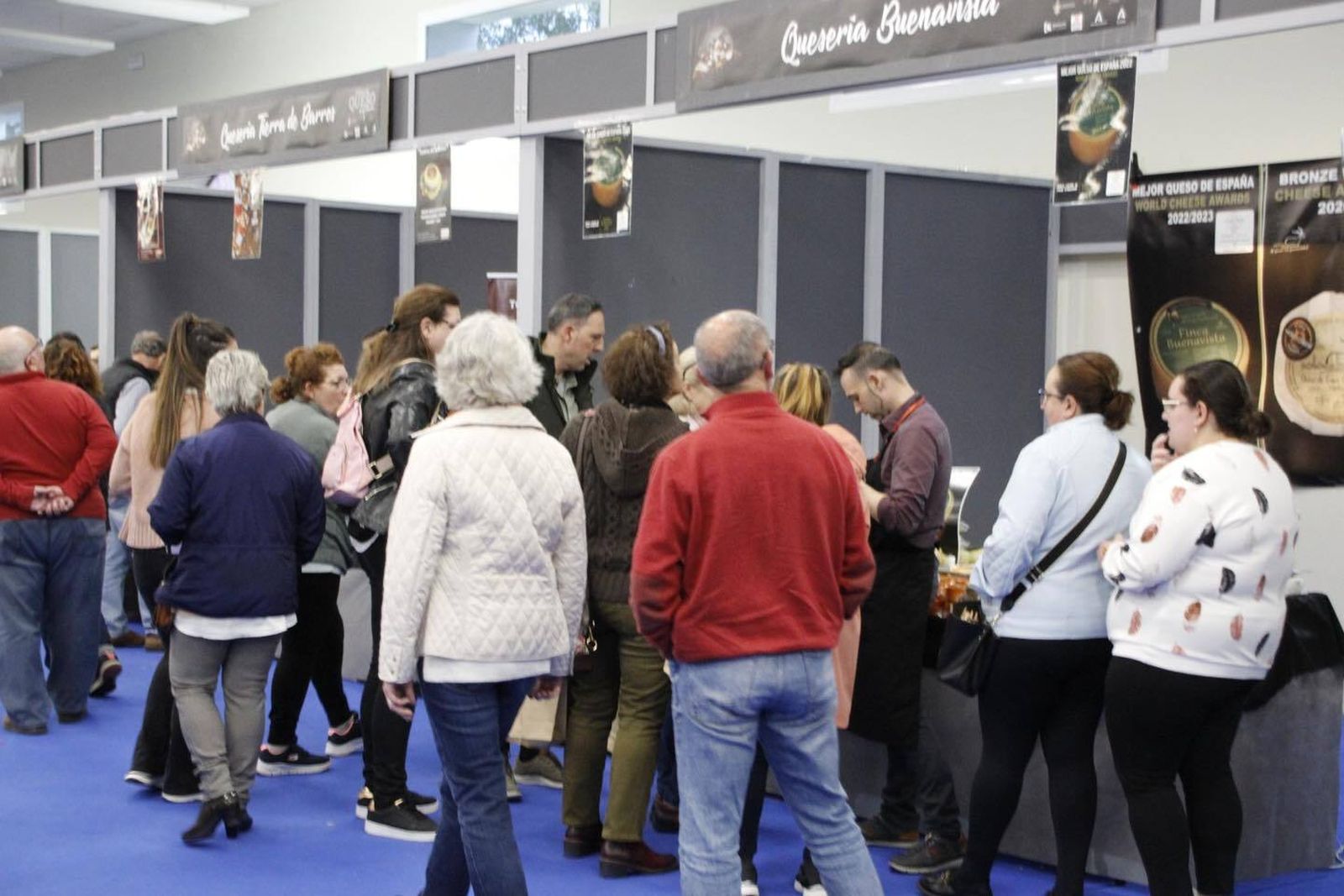 Un recorrido en imágenes por la Feria del Queso de Los Pedroches en Hinojosa del Duque