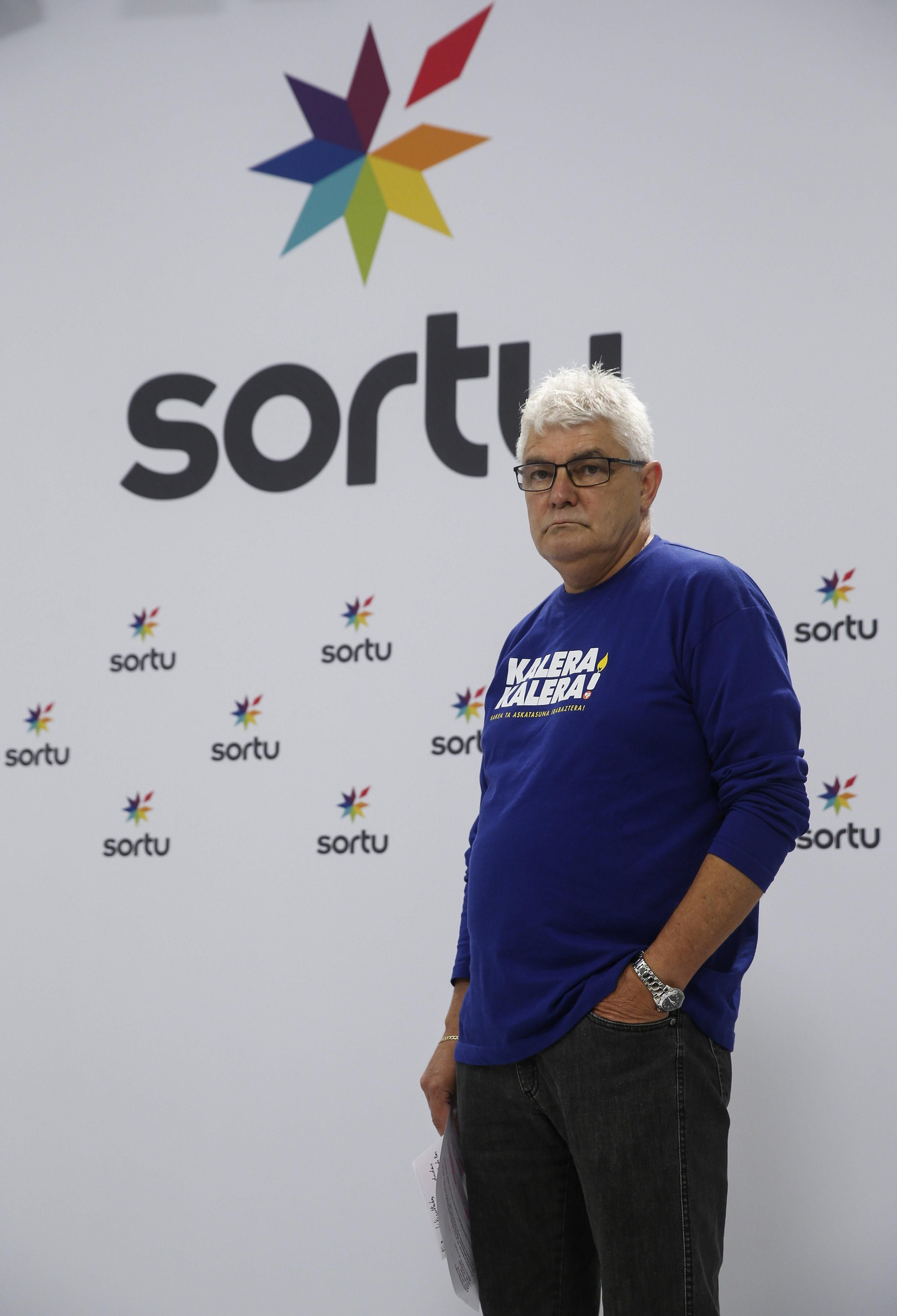 El 'histórico' de ETA José Antonio López Ruiz, 'Kubati', ayer en San Sebastián.