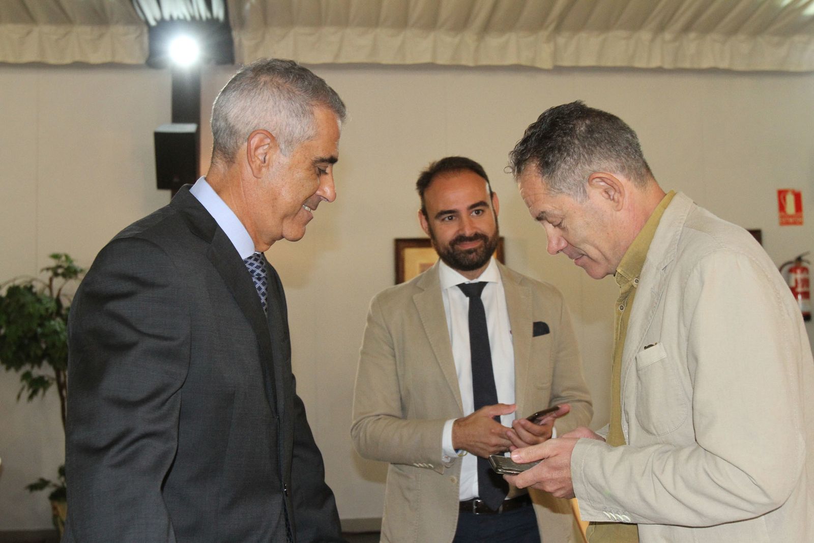 Imágenes del Desayuno Informativo del Grupo Joly con Javier Targhetta