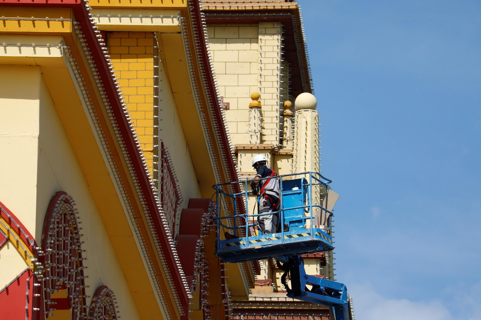 Todo listo en recinto ferial de El Arenal, en imágenes