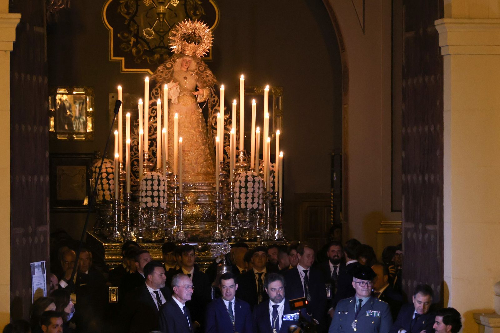 Los mejores momentos del Viernes de Dolores en Málaga, en fotos