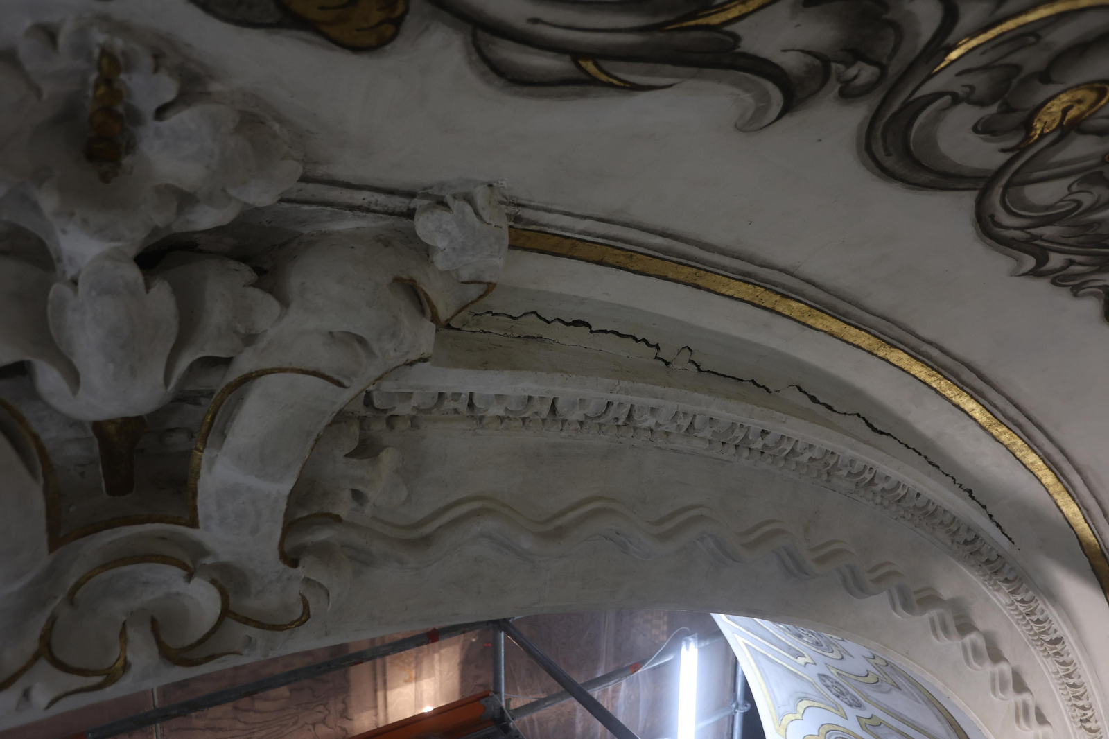 Restauración de las pinturas murales de la Iglesia de la Magdalena