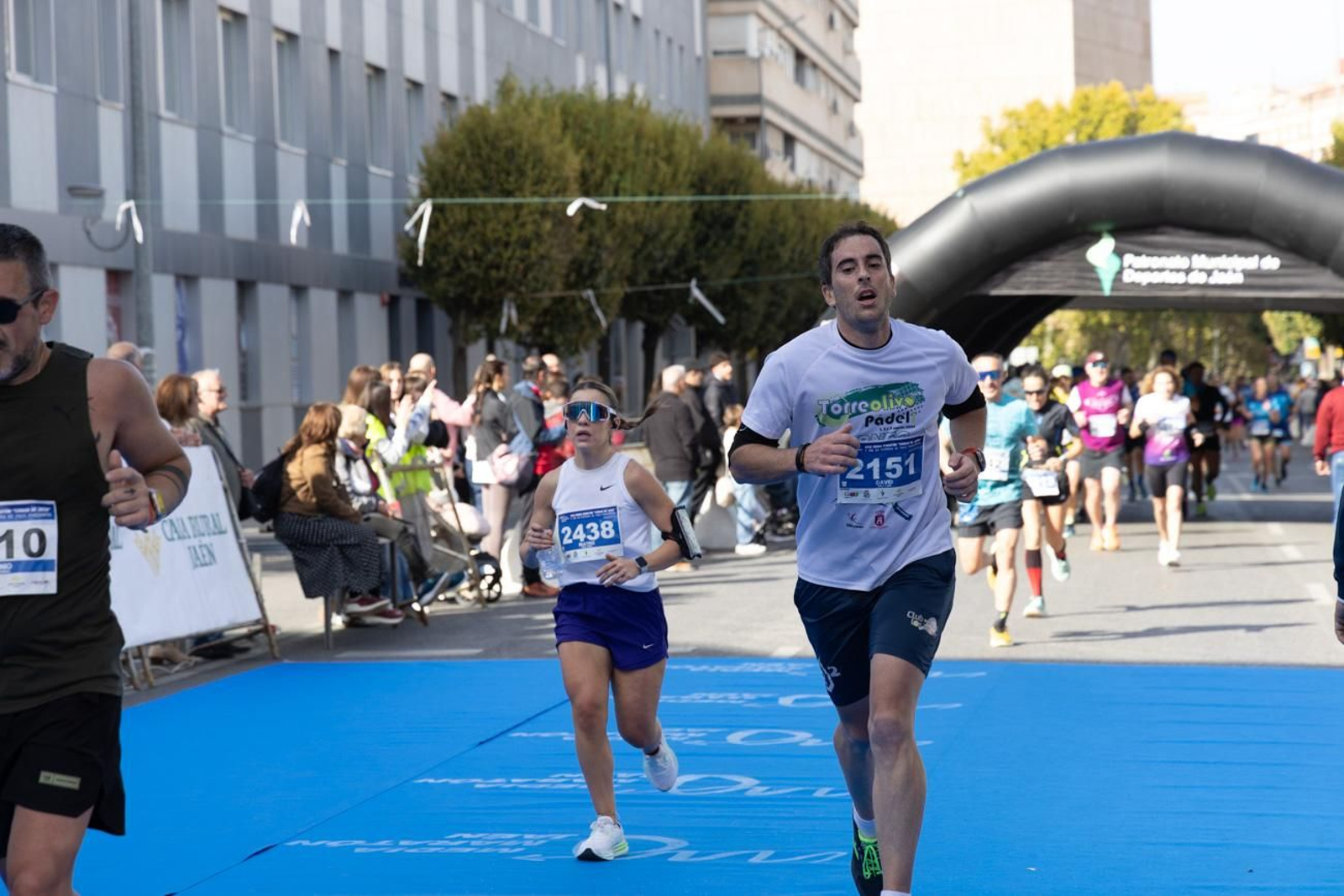 En imágenes: multitudinaria e histórica XXIX Media Maratón 'Ciudad de Jaén' y 10k en memoria de Paco Manzaneda
