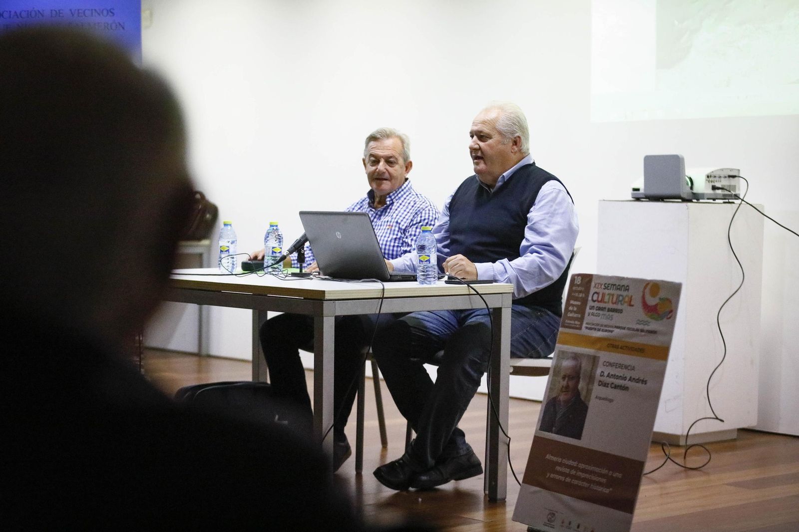 Las imágenes de las jornadas por la "XIX Semana Cultural" con Antonio Andrés en Almería