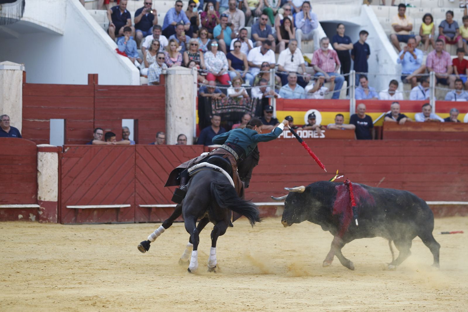 Fotogalería corrida de rejones. Feria de Almería 2019