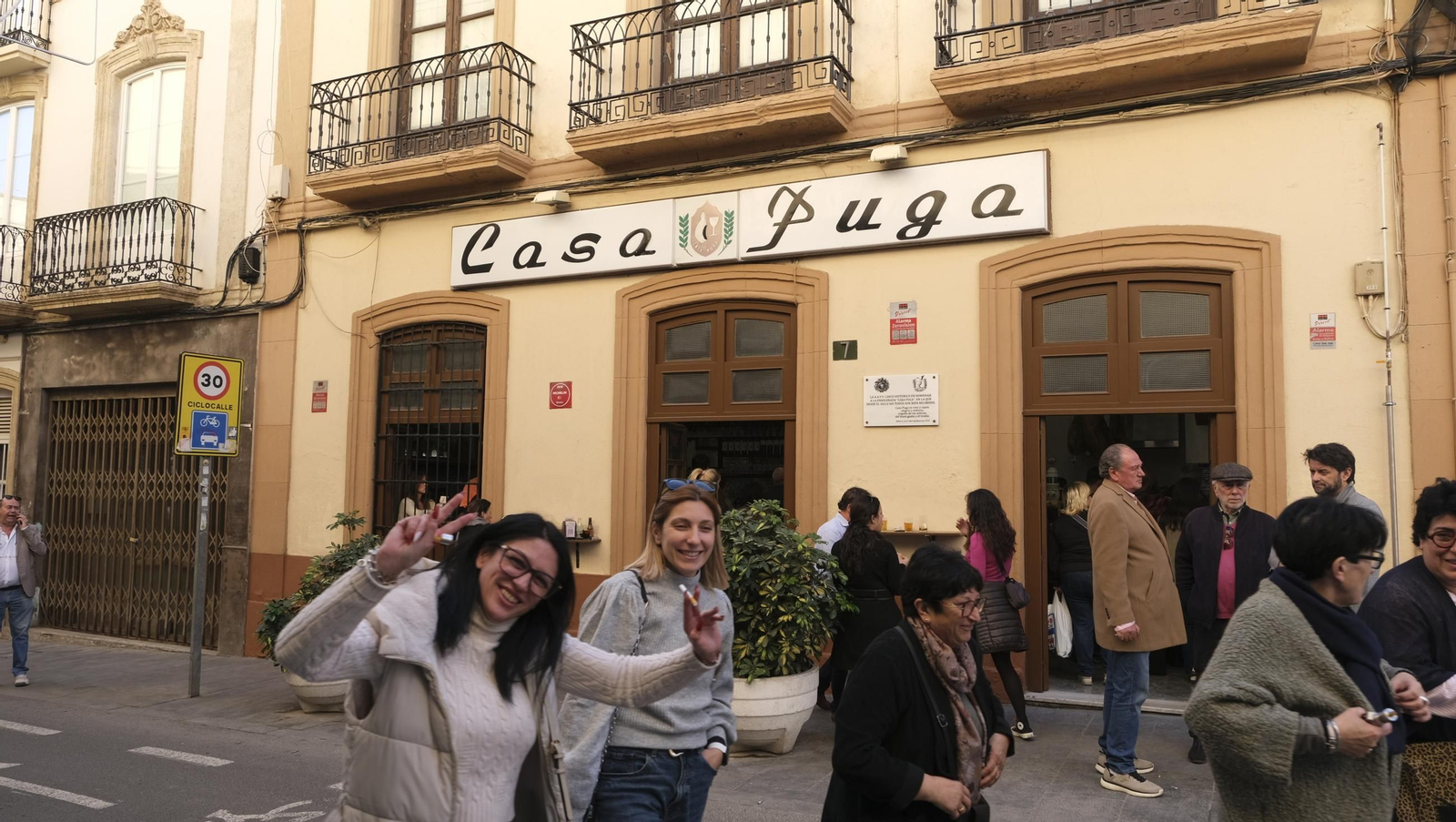 Casa Puga reabre sus puertas por navidad, en imágenes