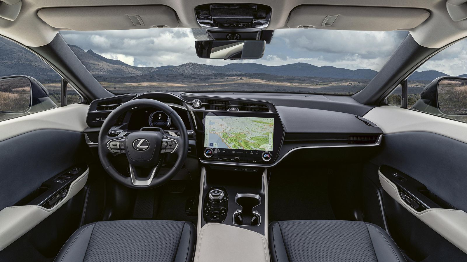 Lexus ha optado por una presentación muy minimalista para el habitáculo de su nuevo SUV.