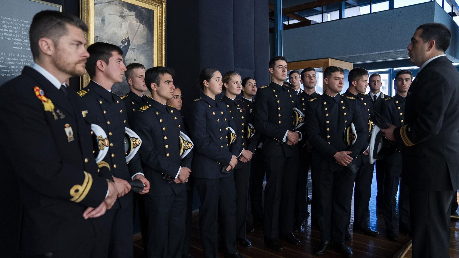 Acto en la Escuela Naval de Valparaíso, con la Princesa de Asturias, en la entrega del busto de Blas de Lezo.