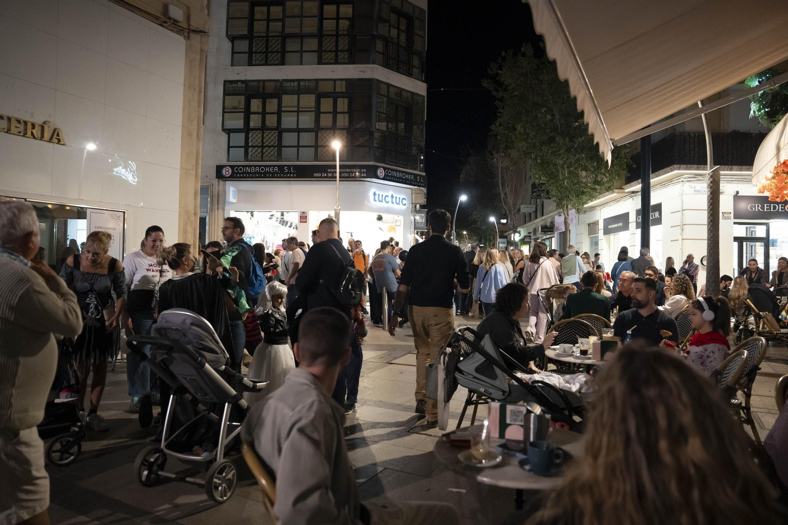 Las mejores imágenes de la noche en negro de Almería