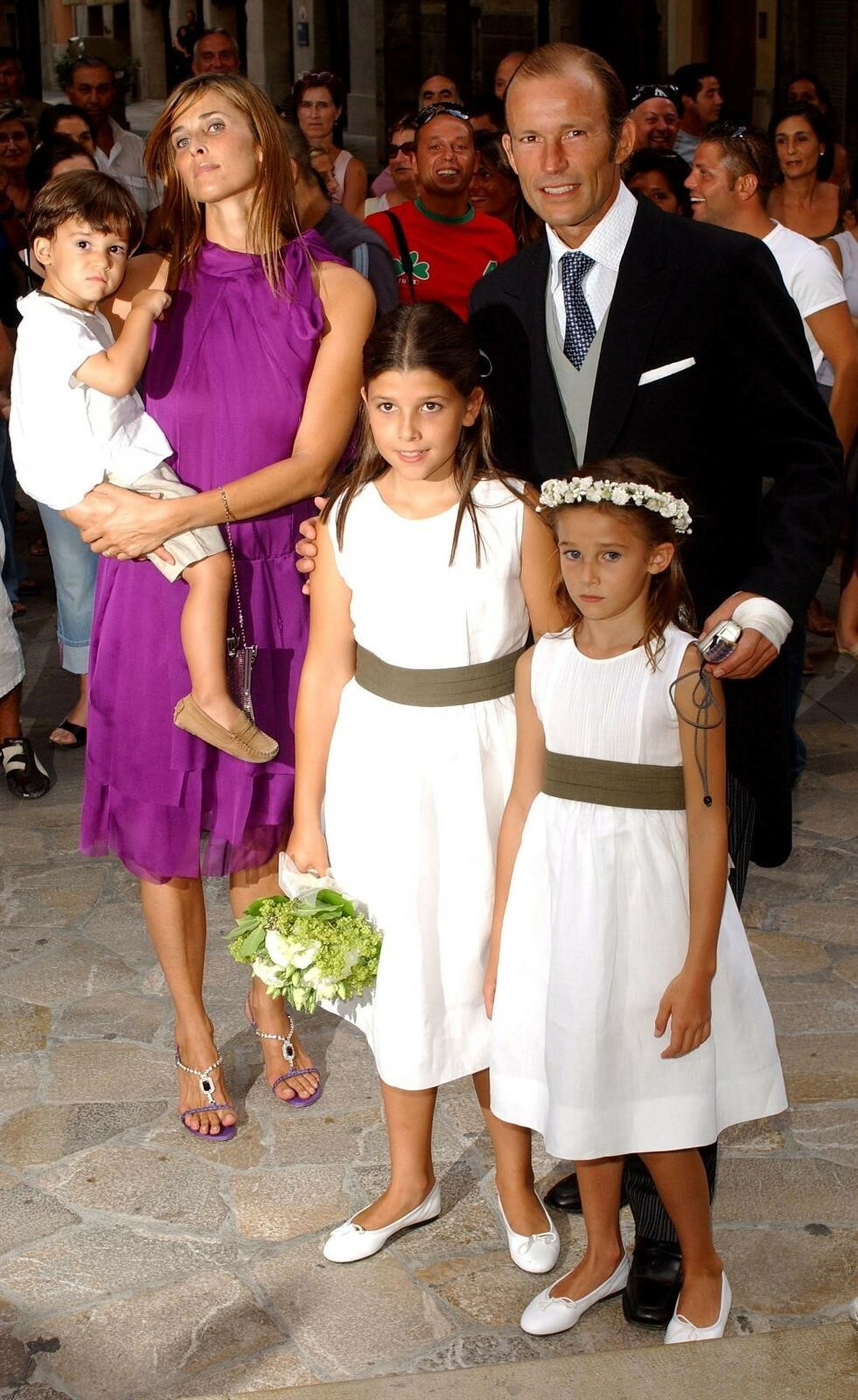 De niña, con sus padres, Rosario Nadal y Kyril, y sus hermanos.