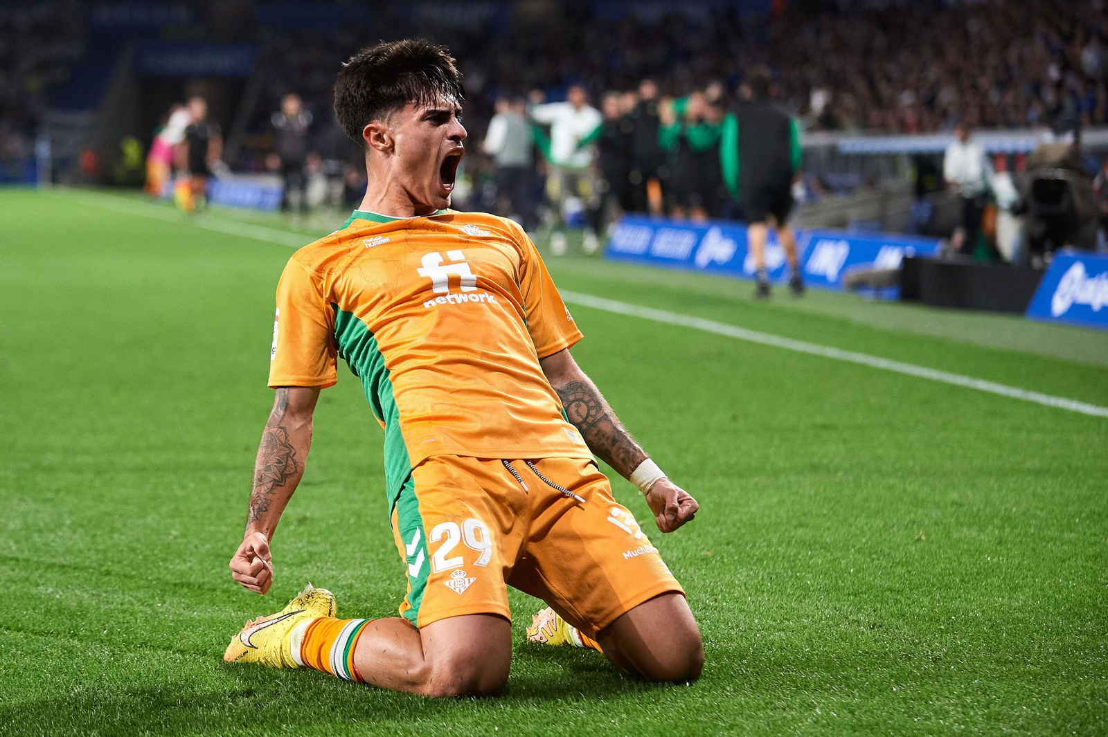 Juan Cruz celebra su gol ante la Real Sociedad.