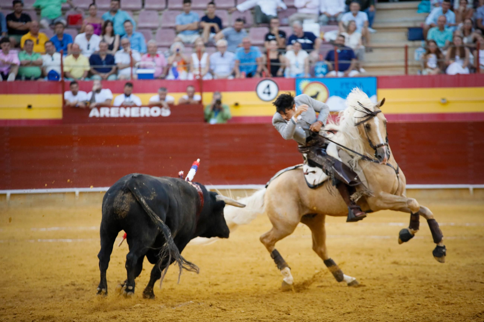 Imágenes de la corrida de toros en Roquetas de Mar