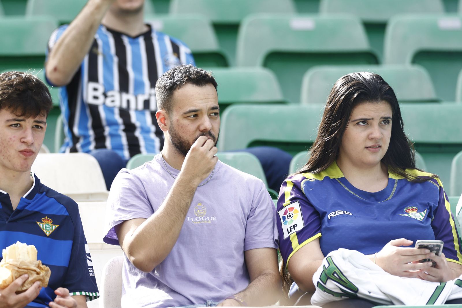 Búscate en las fotos del Betis-Atlético de Madrid