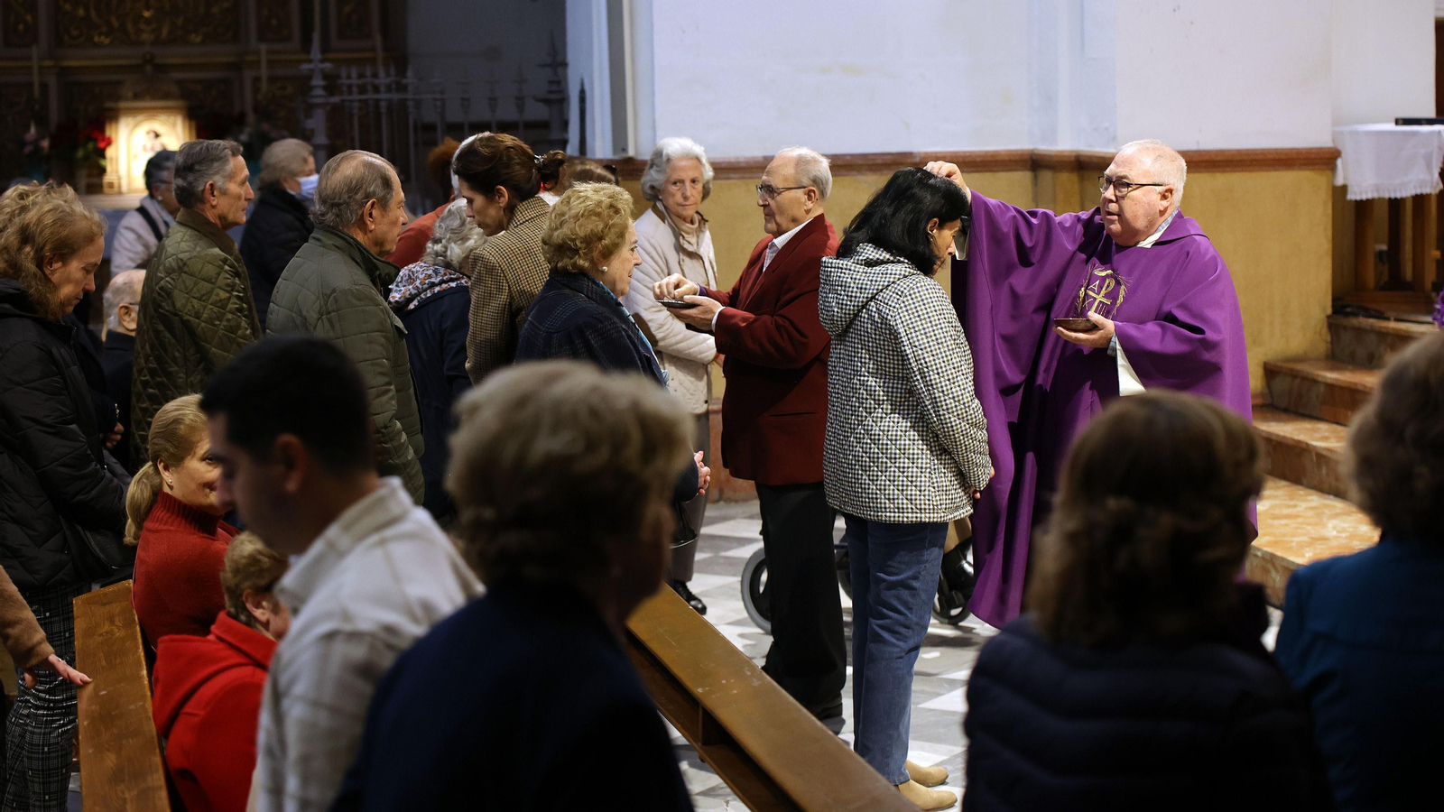 Besamanos y besapies del Miércoles de Ceniza en Jerez Besamanos y besapíes del miércoles de ceniza en Jerez