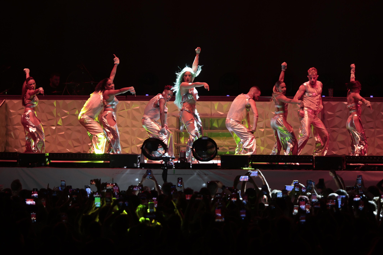 Las Imágenes dl concierto de Lola Índigo en ICÓNICA