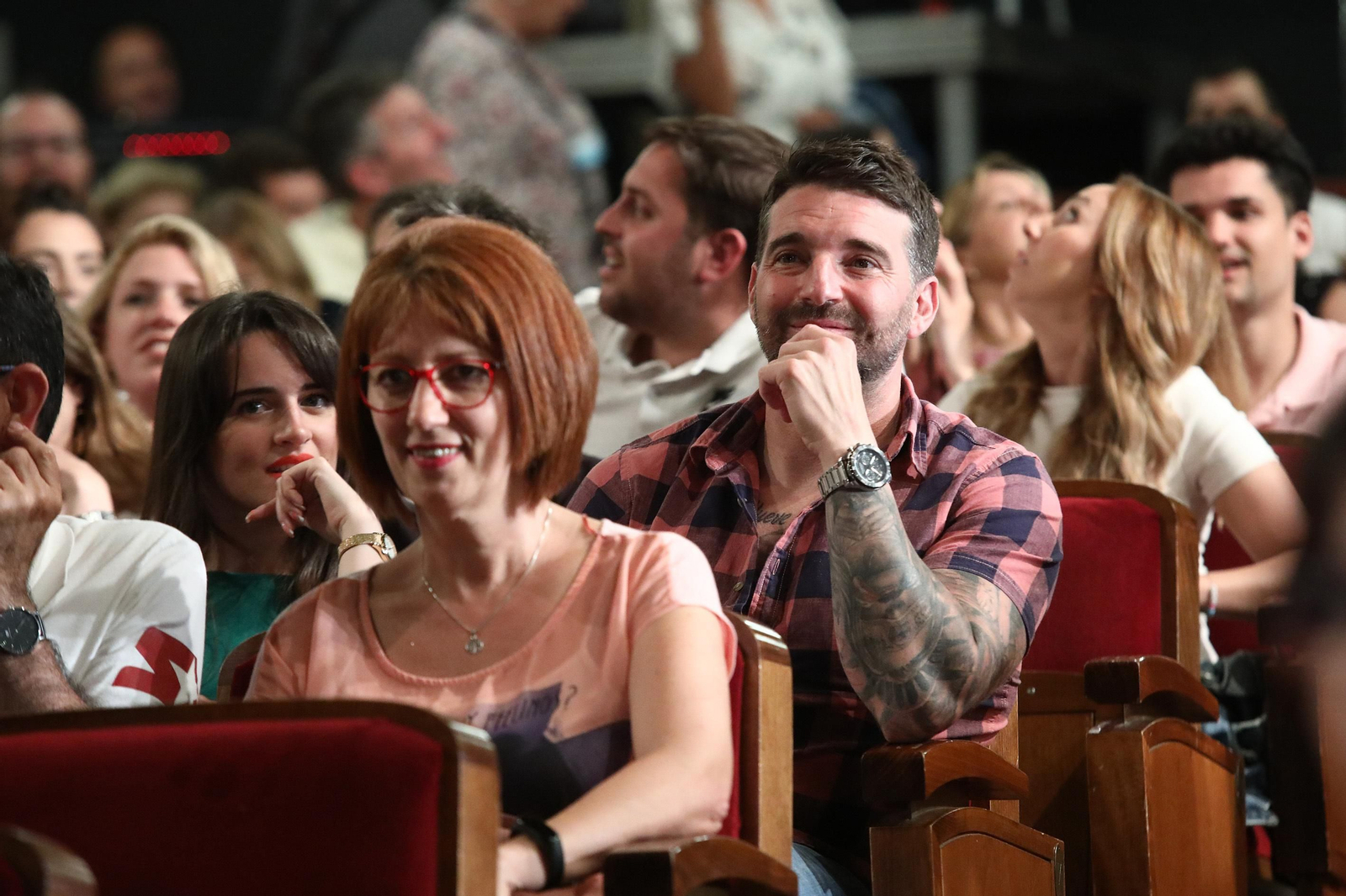 Publico de la segunda sesión de preliminares