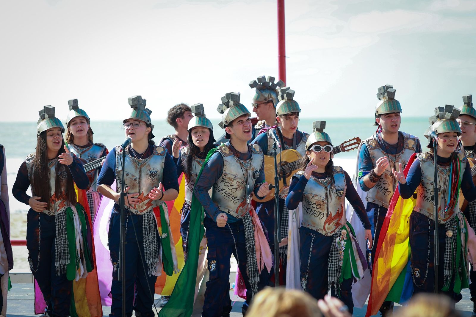 Las mejores imágenes del domingo de Carnaval de Cádiz 2026