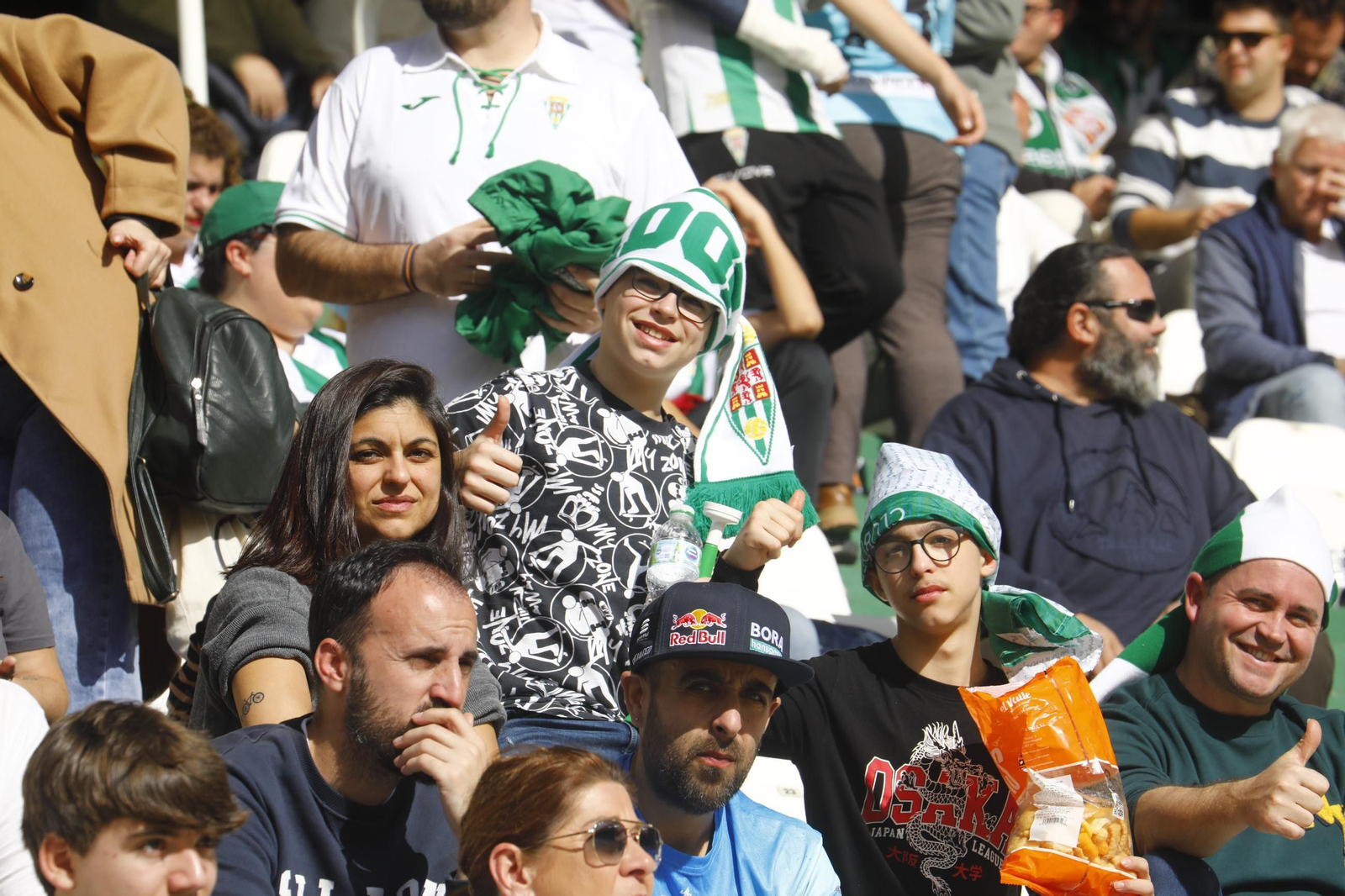Las mejores fotos del ambiente en el Córdoba CF - Almería en El Arcángel