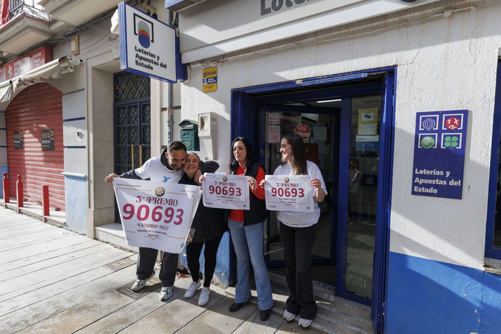 Las imágenes de la euforia de Santa Fe tras los 25 millones que deja la Lotería de Navidad