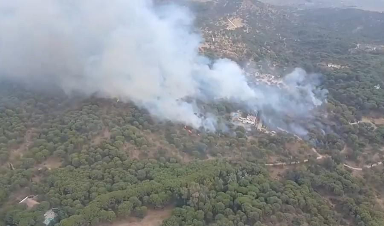 Imagen aérea del incendio.