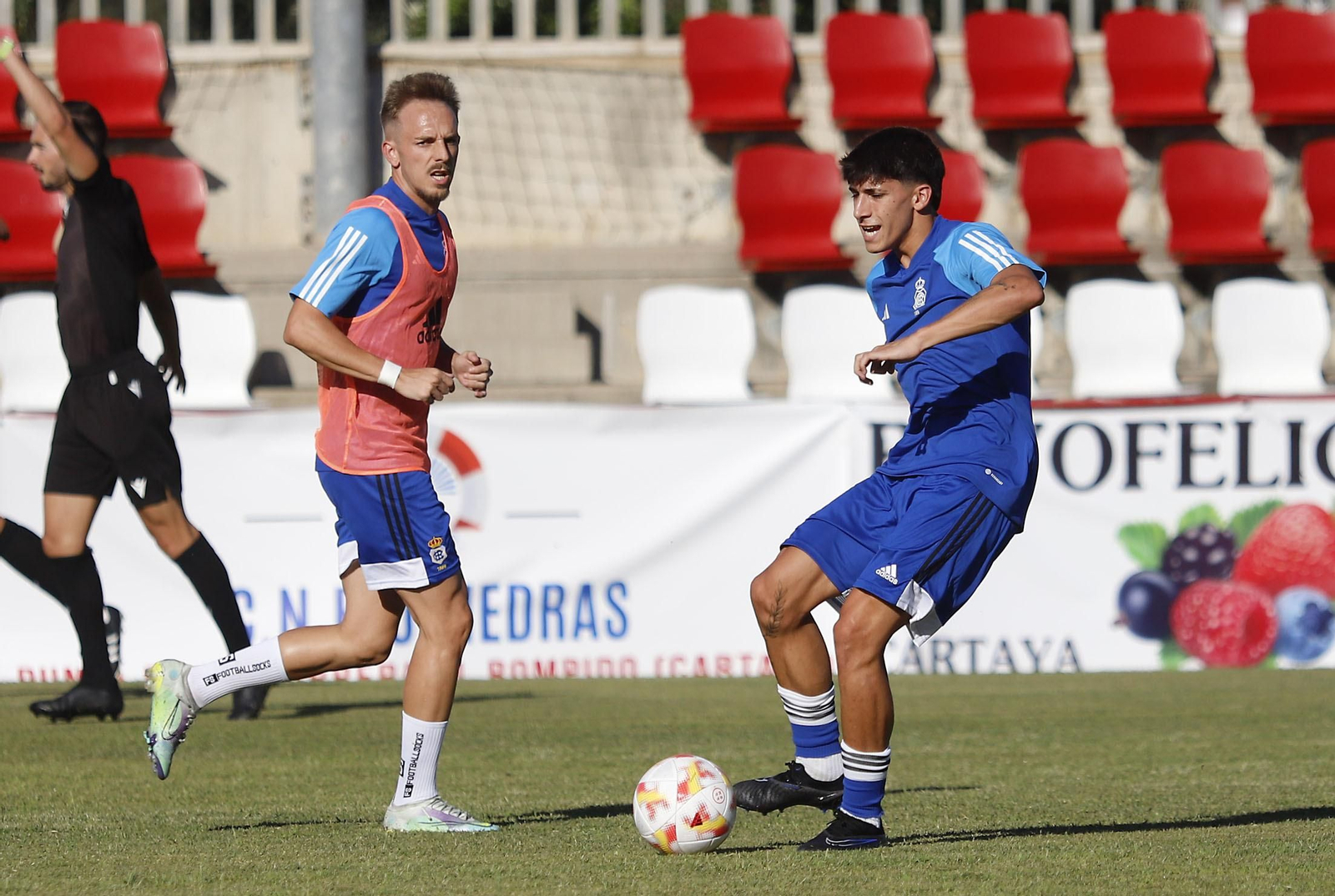 Imágenes del partido entre el Cartaya y el Recreativo de Huelva