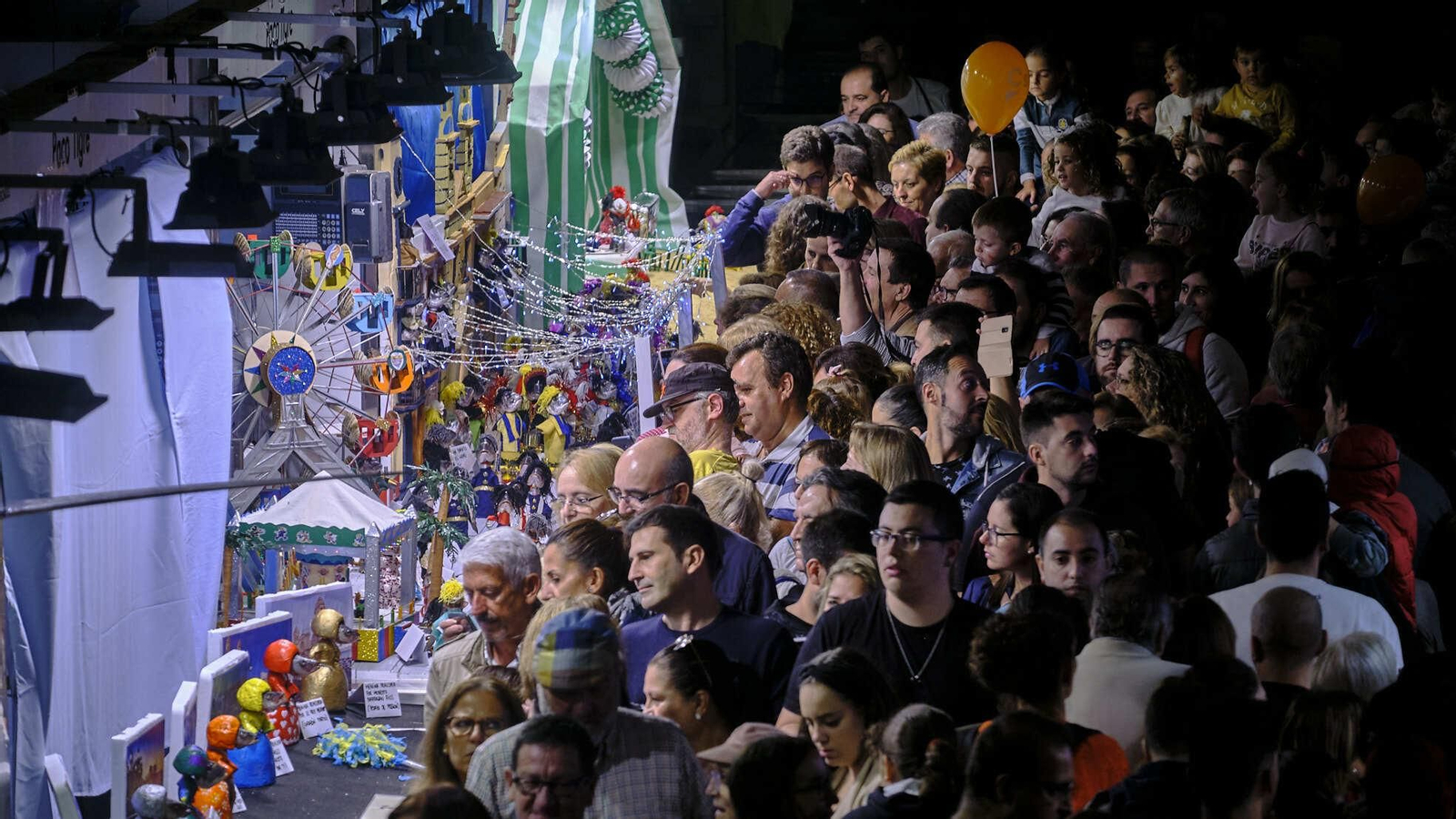 Fiesta en los mercados.