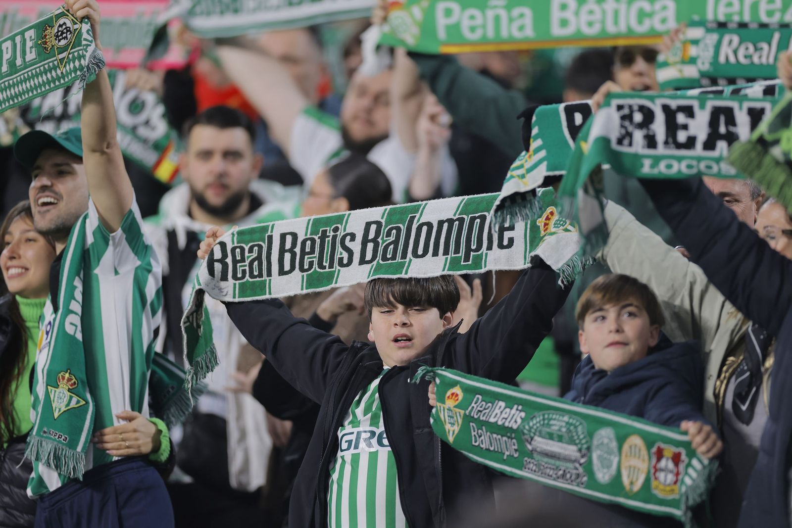 Búscate en las fotos del Betis - Atlético de Madrid
