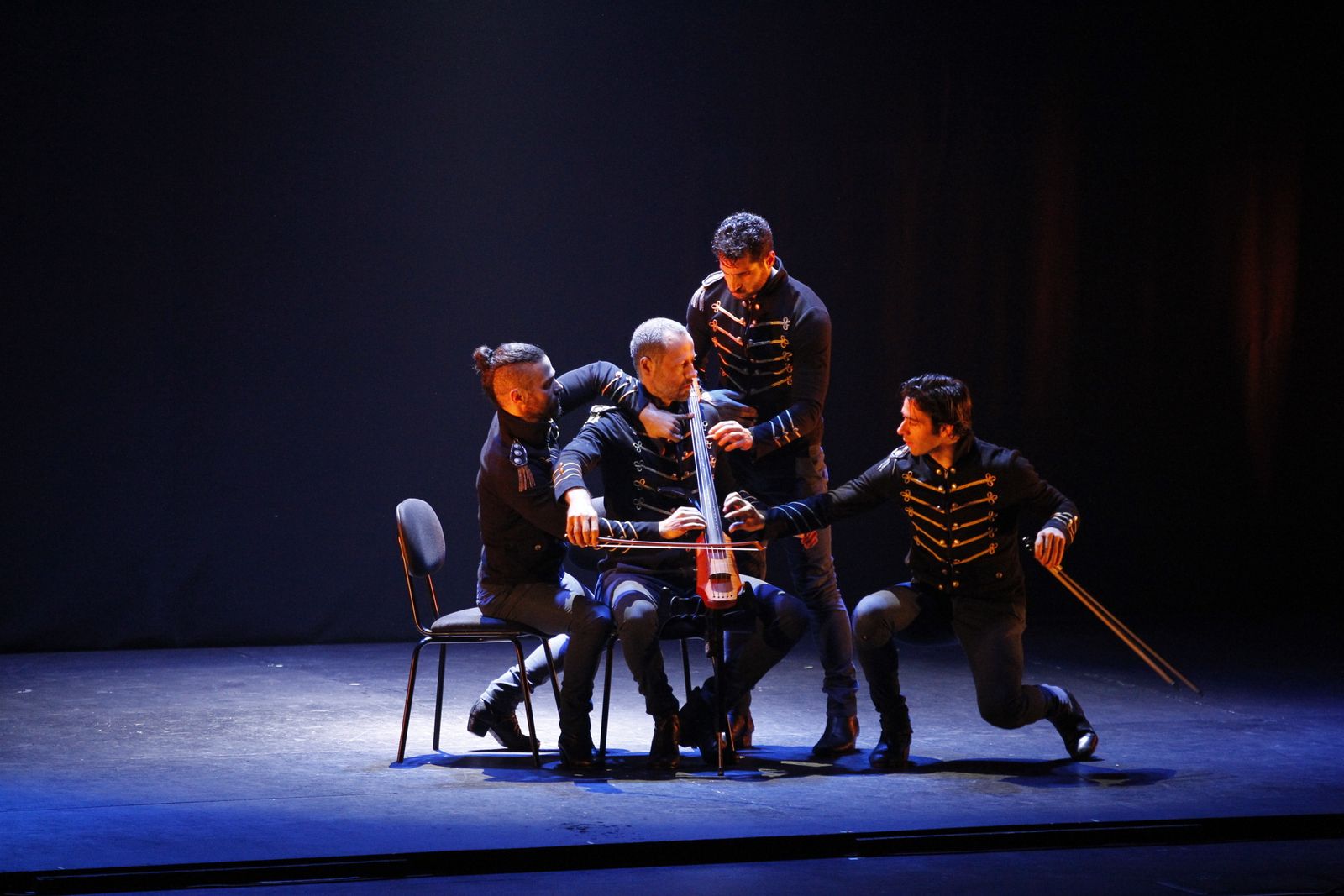 Las imágenes de la actuación del grupo Los Vivancos